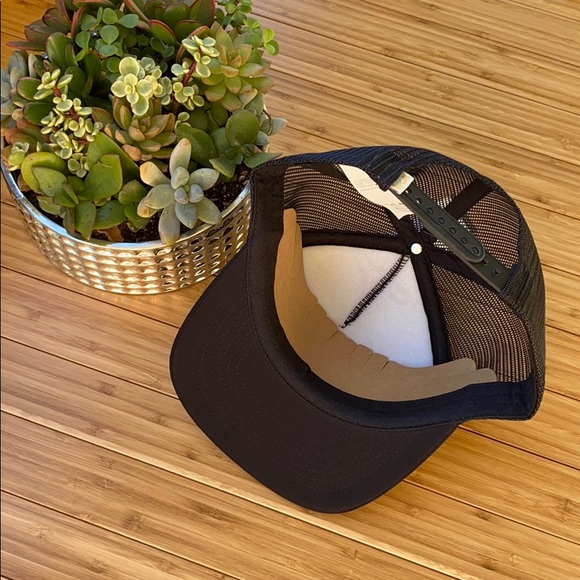 🔷🔹 RIP CURL SURF REVIVAL TRUCKER HAT 🔹🔷 - Picture 7 of 8